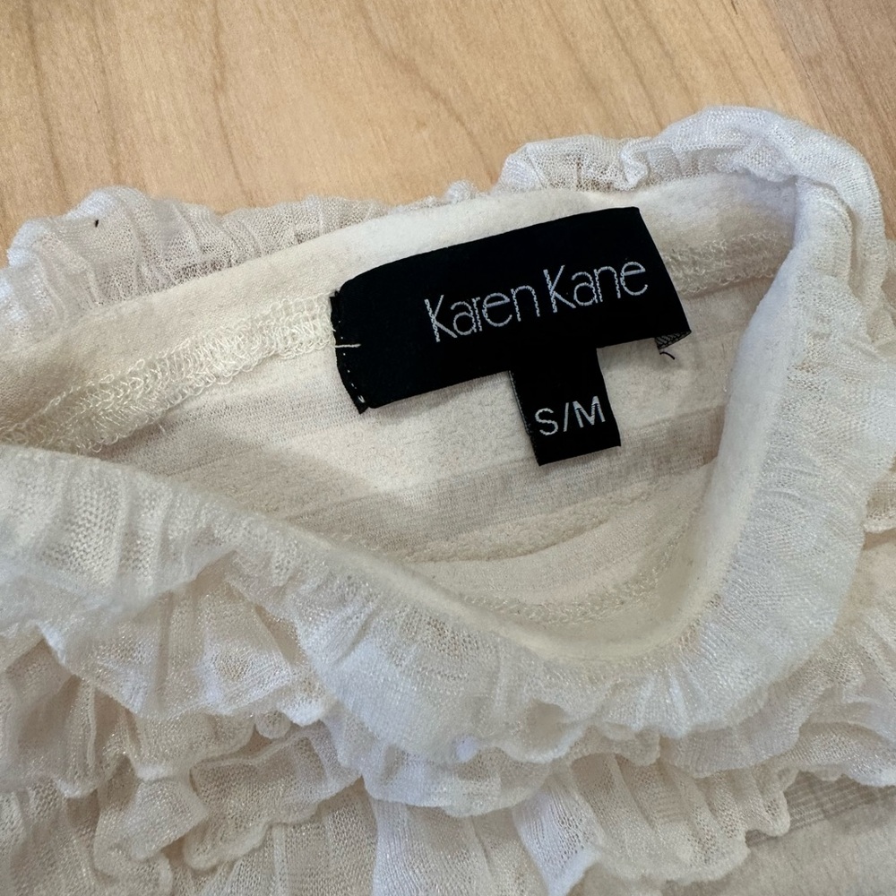 Sleeveless Ruffled Cream Top - Picture 2 of 6